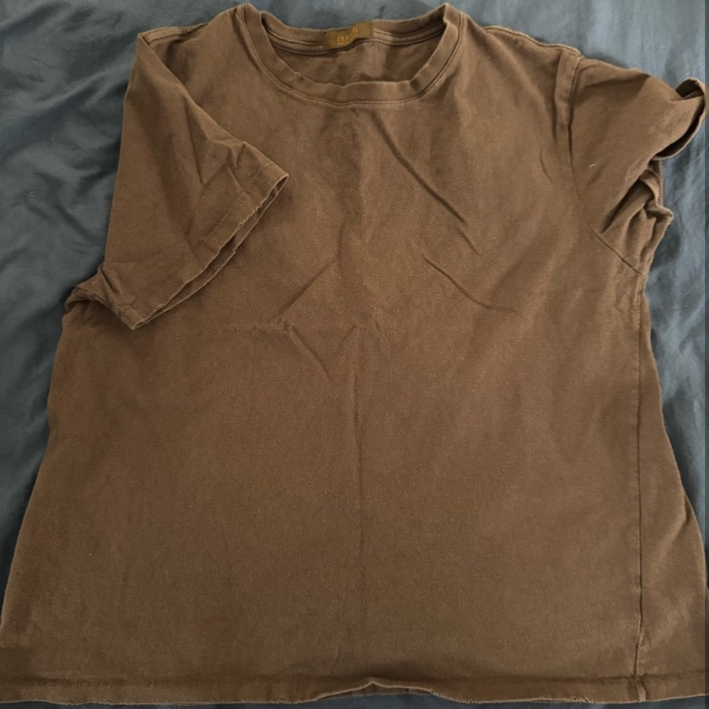 Medium coffee everyday tee nuuds